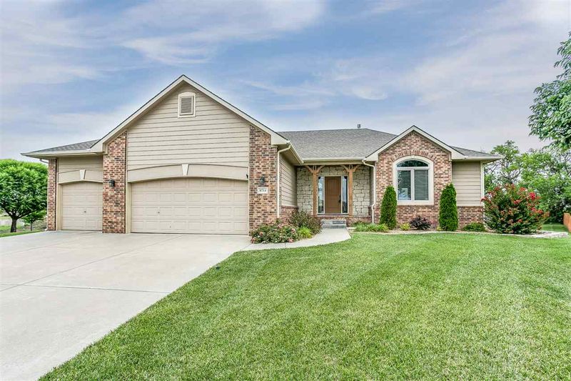 8714 E Blade Ct, Wichita, KS 67226