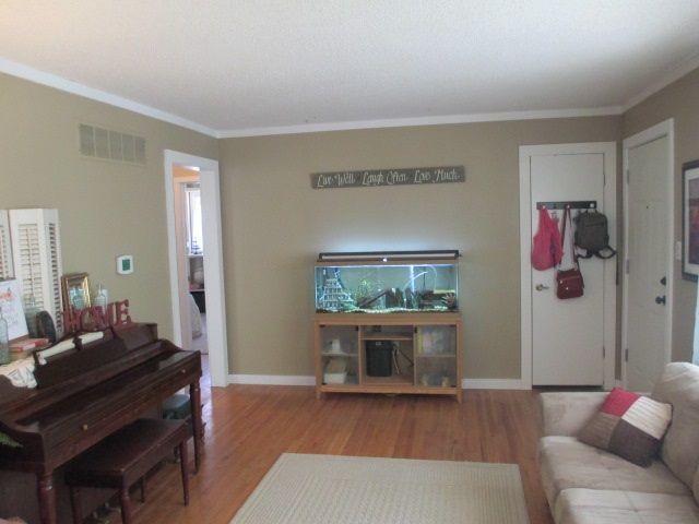 535 S Circle Dr, Derby, KS 67037