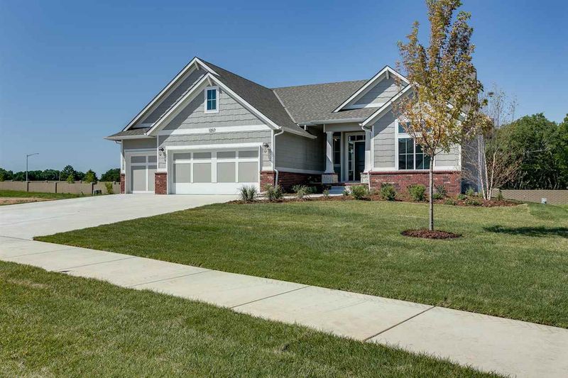 1207 Lookout Ct, Derby, KS 67037