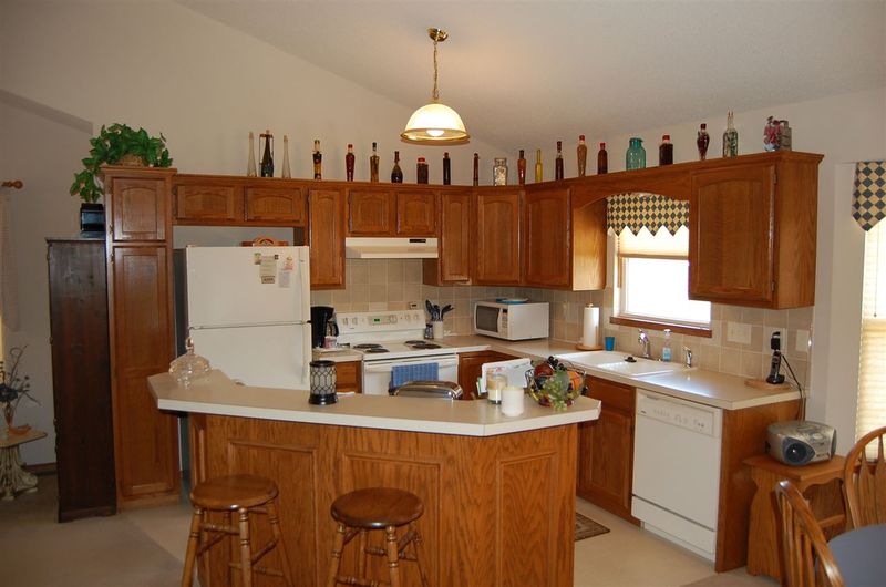628 N Cedar Downs Ct, Wichita, KS 67235