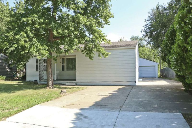1609 E Georgia St, Wichita, KS 67216