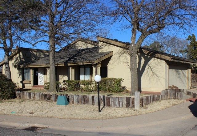 8201 E Harry #101, Wichita, KS 67207