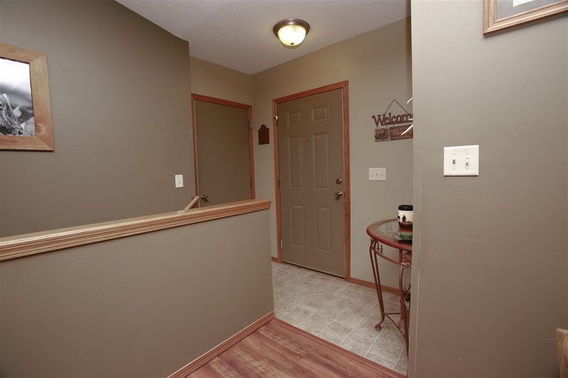 2412 E Spring Hill Dr, Goddard, KS 67052