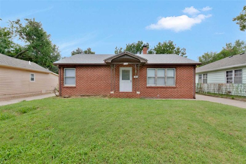 1933 N Payne Ave, Wichita, KS 67203