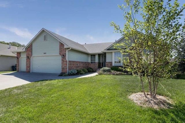 2014 N Newberry St, Derby, KS 67037