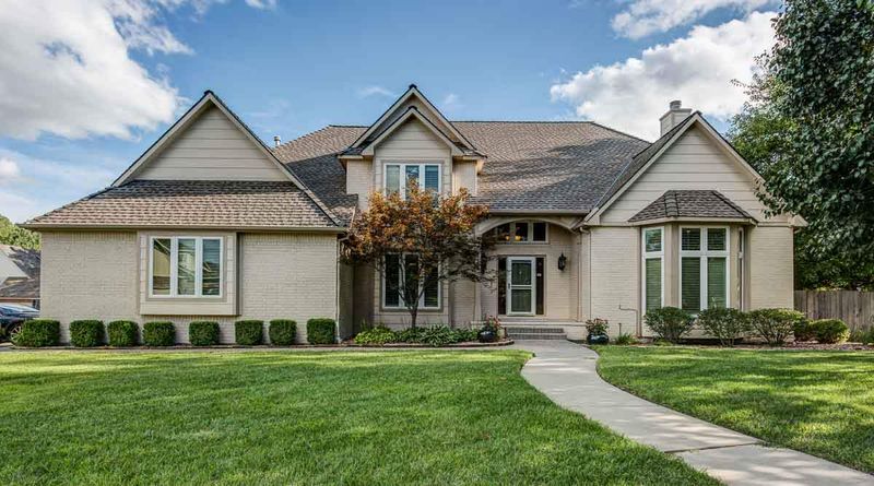 7707 E Magill Ln, Wichita, KS 67206