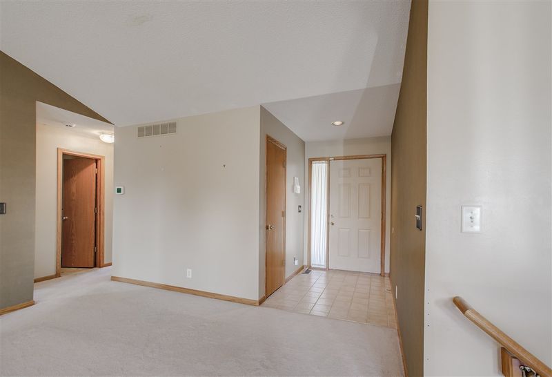 6159 E 41st Circle N, Bel Aire, KS 67220