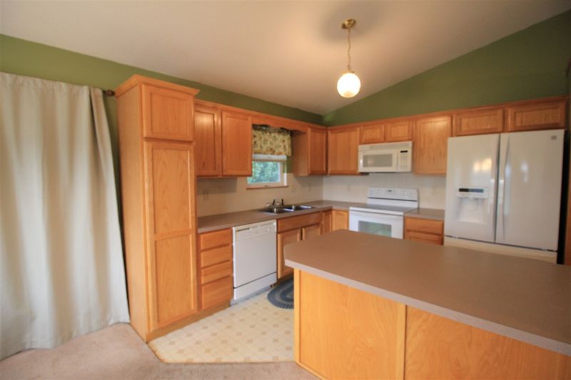10015 E Morris St, Wichita, KS 67207