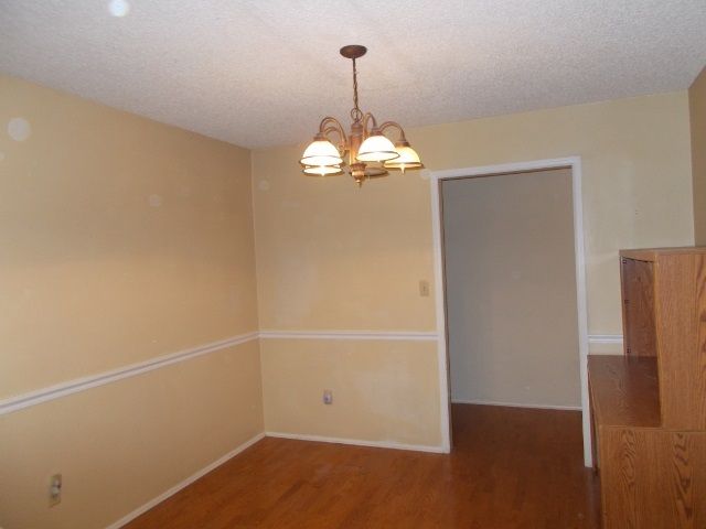 13 Terrace Dr, Winfield, KS 67156