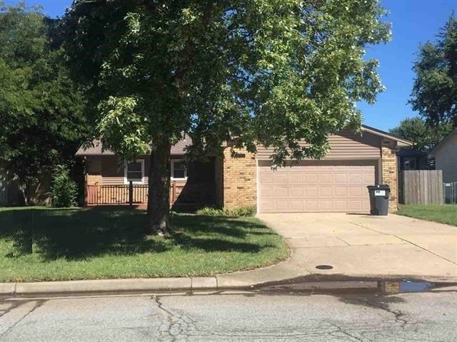 2214 W Davis Dr, Wichita, KS 67217