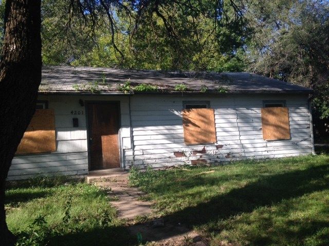 4201 S Dover, Wichita, KS 67216