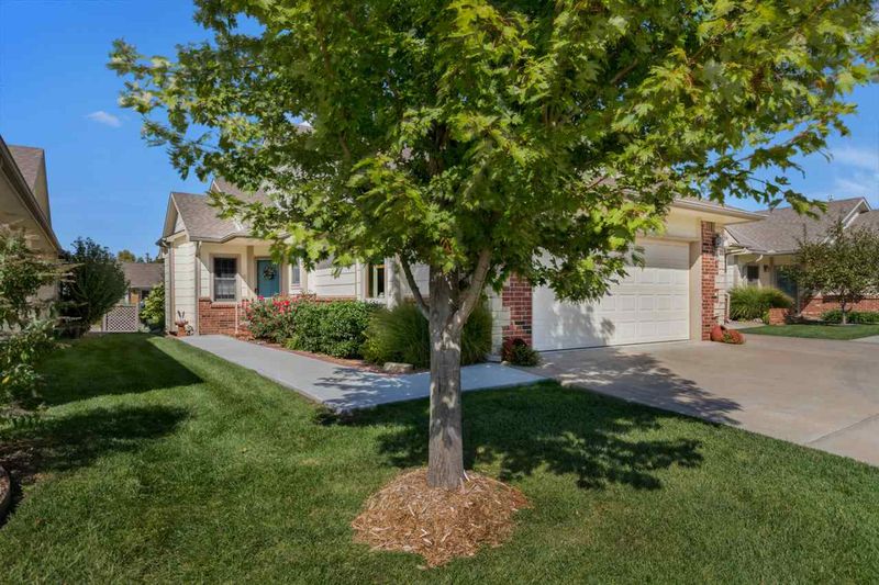 342 N Lioba Dr, Andover, KS 67002