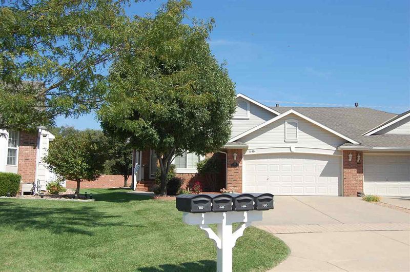 646 N Cedar Downs Ct, Wichita, KS 67235