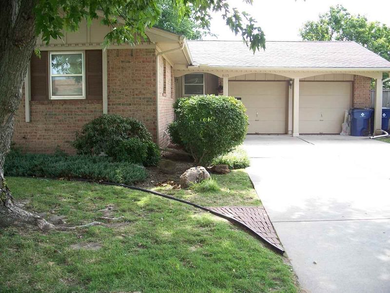 8113 E Clay, Wichita, KS 67207