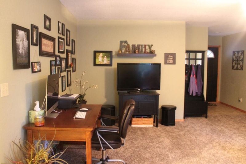 417 Wheat Rd, Winfield, KS 67156