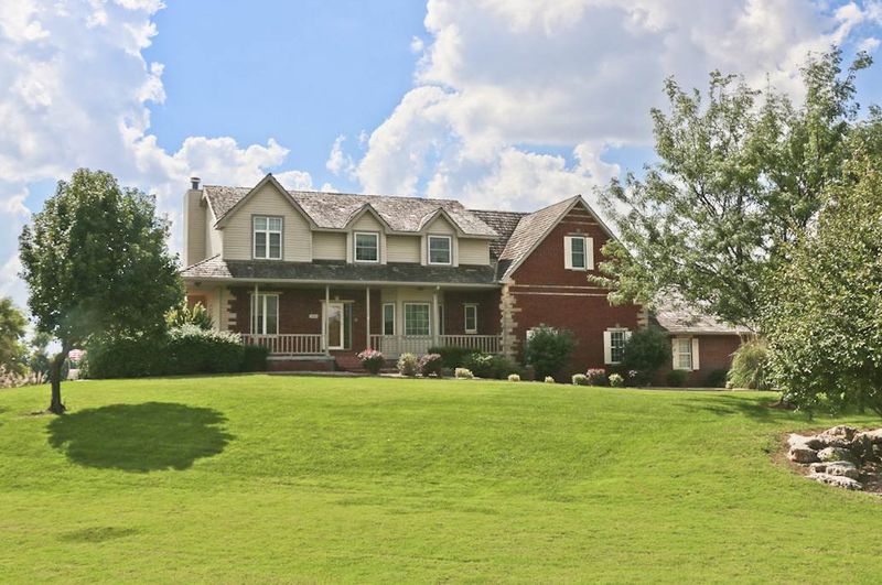 1035 N Firefly Cir, Wichita, KS 67235