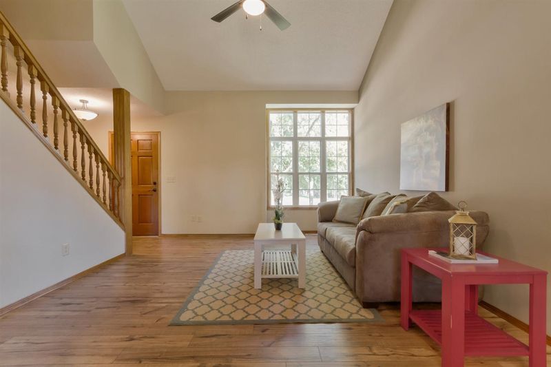 515 E Wild Plum Cir, Derby, KS 67037
