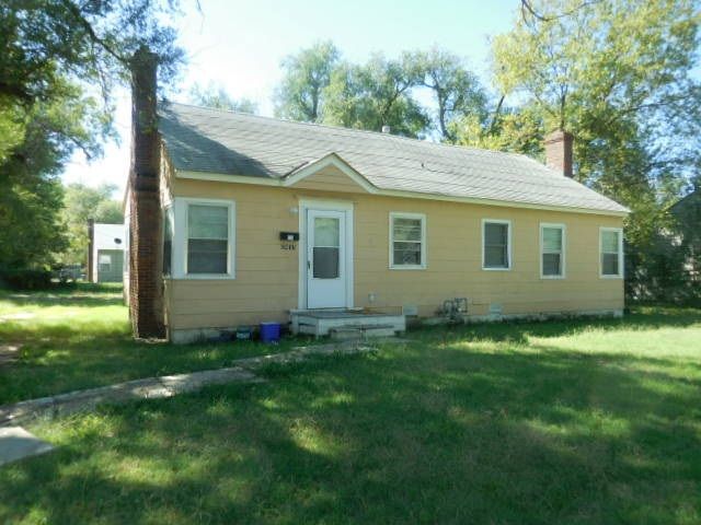 2411 E 20th St N, Wichita, KS 67214