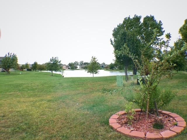 4610 E Willow Point Ct, Wichita, KS 67220
