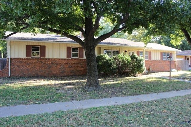 1222 Joann Dr, Mulvane, KS 67110