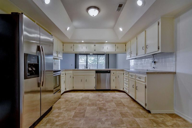 8727 E Boston St, Wichita, KS 67207