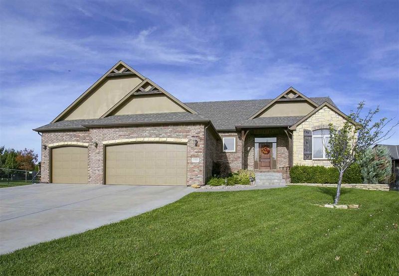 13206 E Bridlewood Ct, Wichita, KS 67230