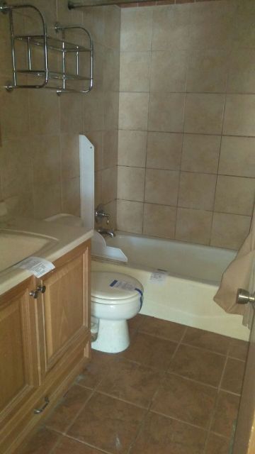 208 Oak Forest Rd, Derby, KS 67037
