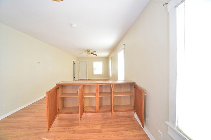 515 Park Pl, Newton, KS 67114