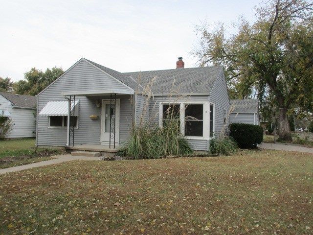 2240 E Rivera St, Wichita, KS 67211