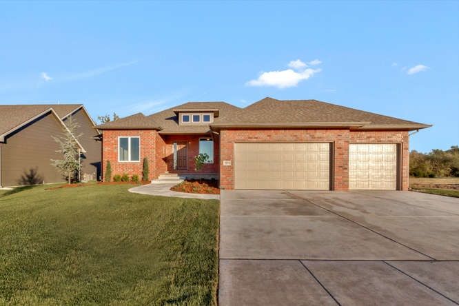 5933 E Wildfire, Bel Aire, KS 67220