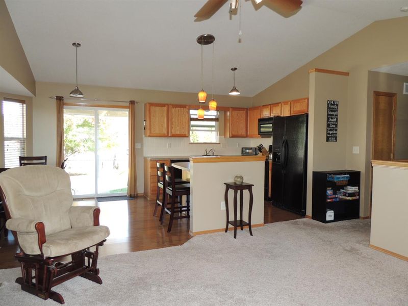 344 E Wells Ct, Mulvane, KS 67110