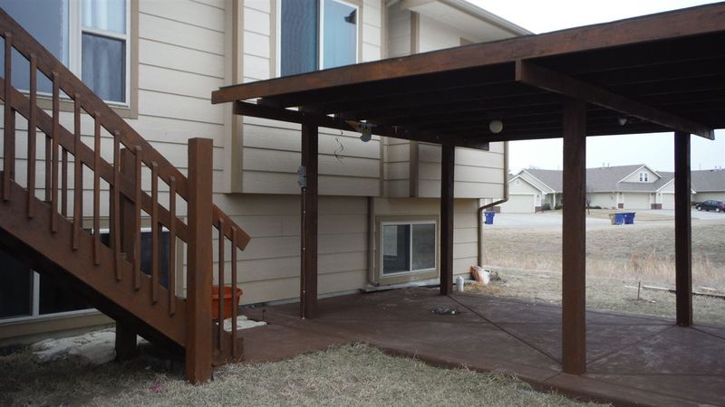 11404 E Pine Meadow Ct, Wichita, KS 67206