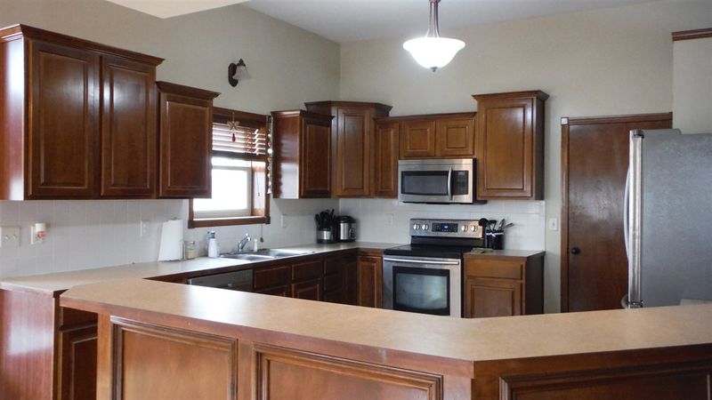 11404 E Pine Meadow Ct, Wichita, KS 67206