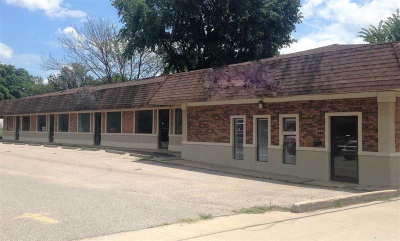 141 E Kay St, Derby, KS 67037