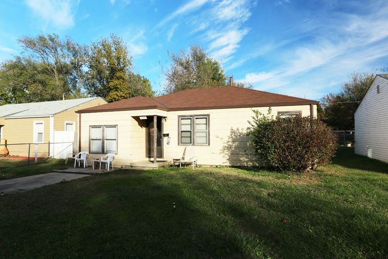 2538 N Minneapolis St, Wichita, KS 67219