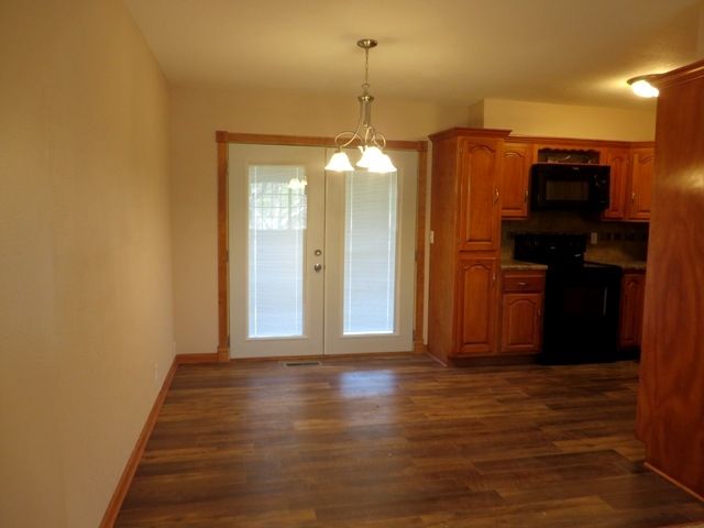 703 E Campus, Wichita, KS 67216