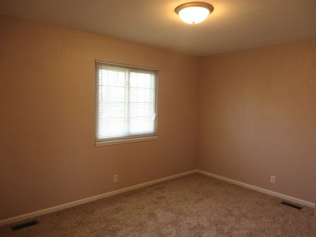 703 E Campus, Wichita, KS 67216