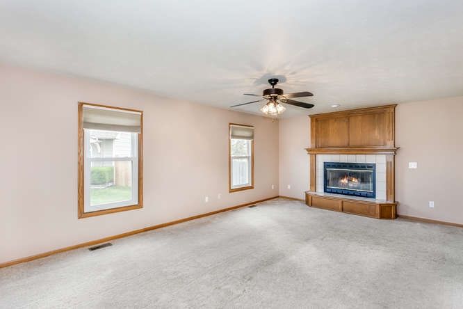 800 E Rushwood Ct, Derby, KS 67037
