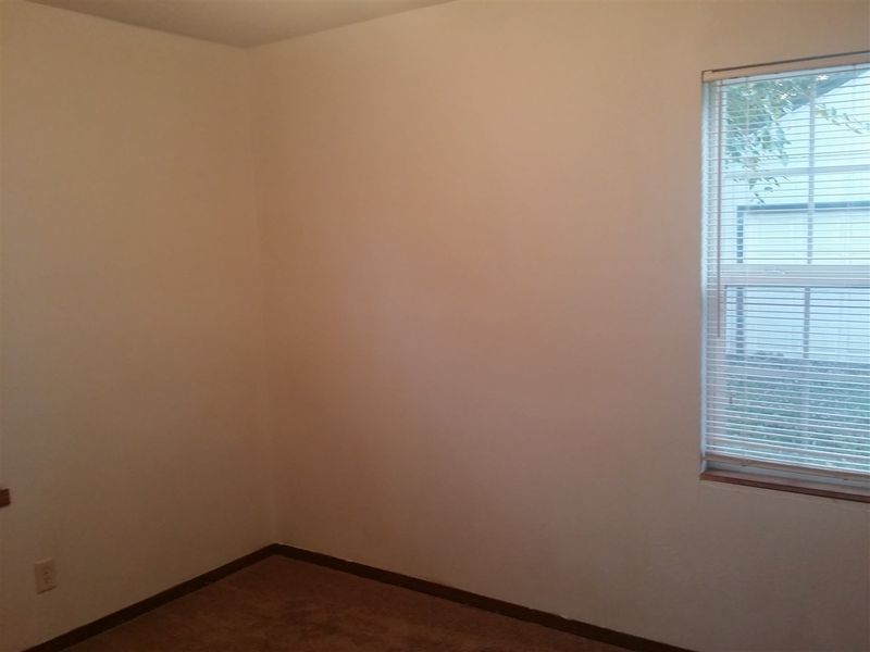 2425 S Mosley St, Wichita, KS 67216