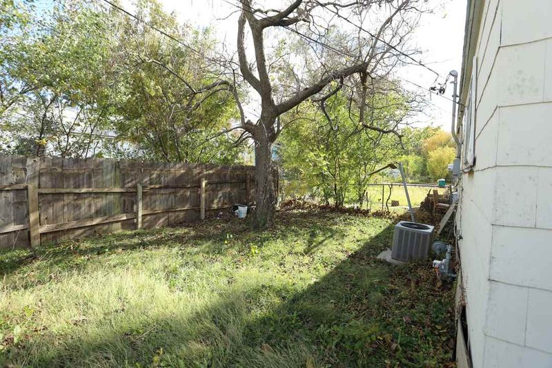 4430 E Bayley Dr, Wichita, KS 67218