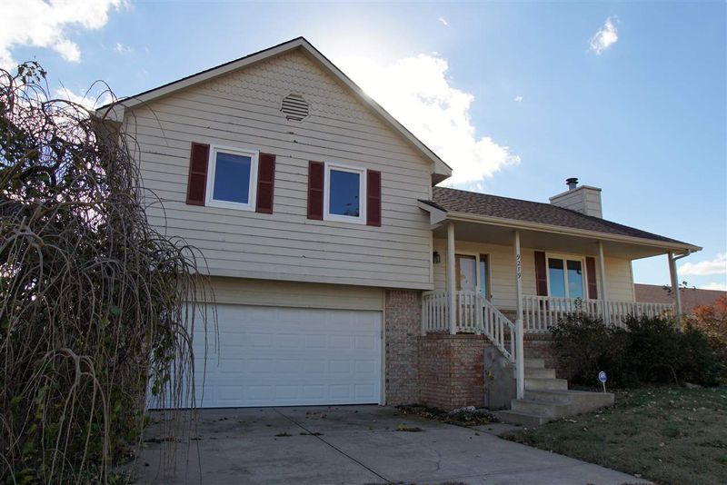 9219 E Skinner, Wichita, KS 67207