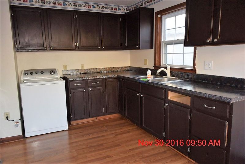 1121 E Berkeley St, Wichita, KS 67216