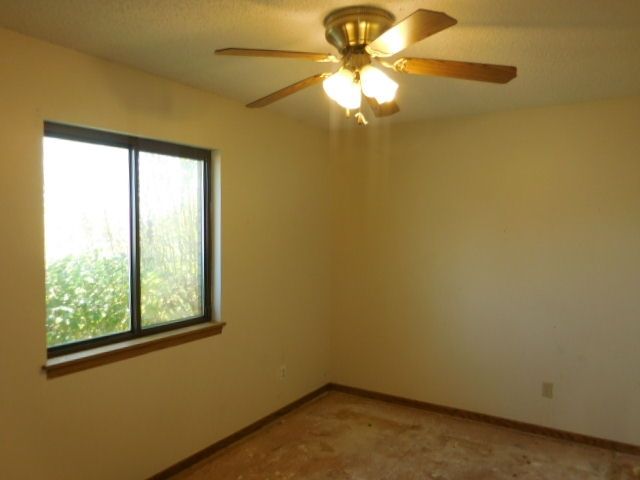 721 N Andover Rd, Andover, KS 67002