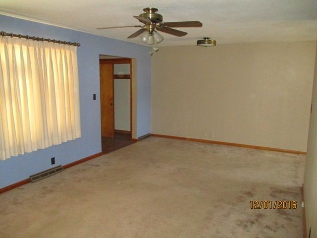 430 E 7th, Belle Plaine, KS 67013