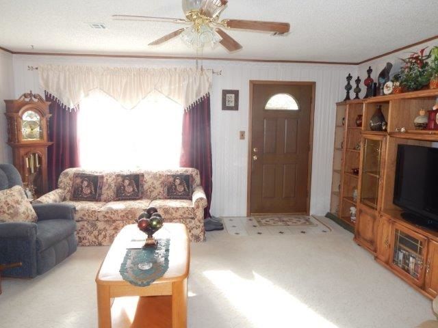 1414 N Peaceful Ln, Mulvane, KS 67110