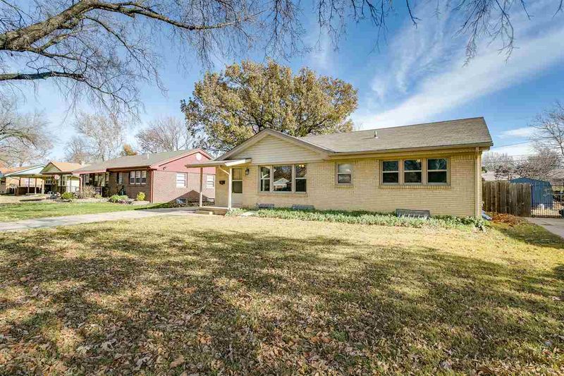 1908 N Sheridan St, Wichita, KS 67203