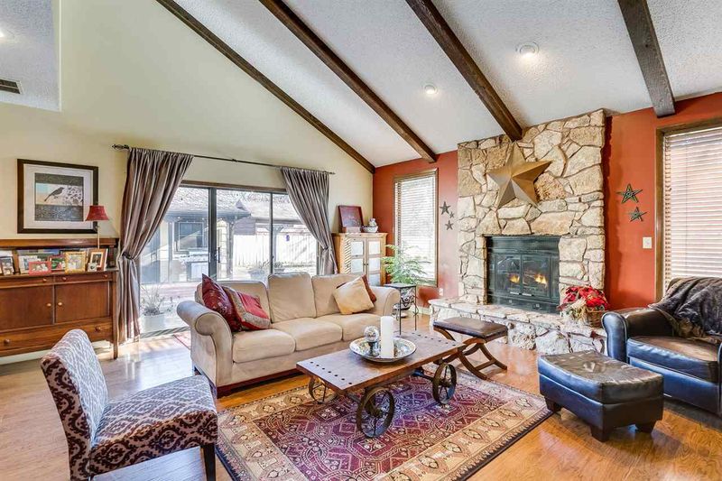 1321 E Deer Trl, Derby, KS 67037
