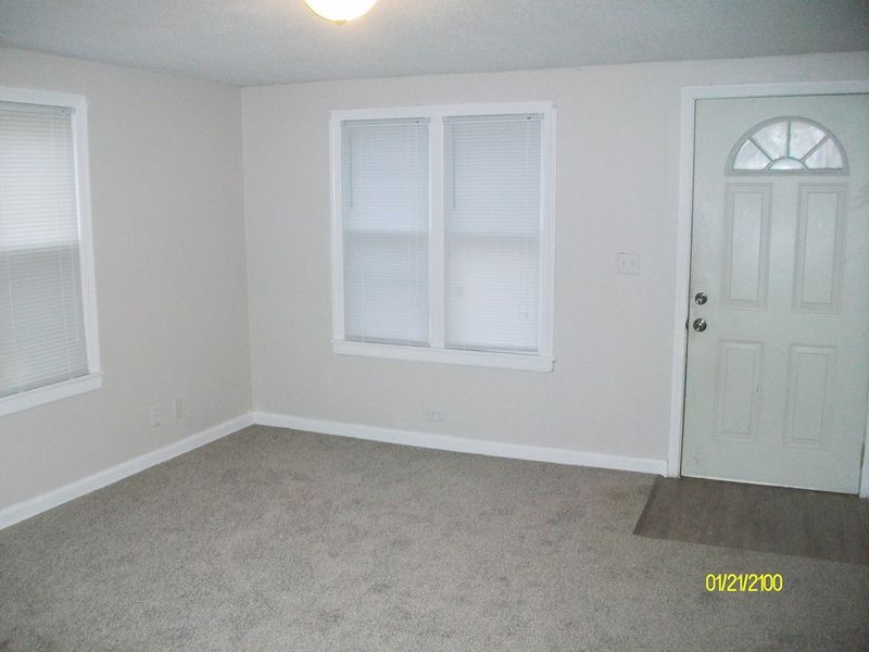 310 N 1st Ave, Mulvane, KS 67110