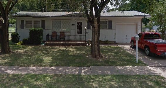 515 6th St, Haysville, KS 67060