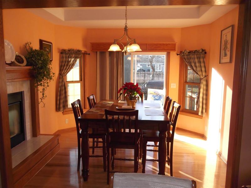 301 E Cedar Crest Rd, Rose Hill, KS 67133